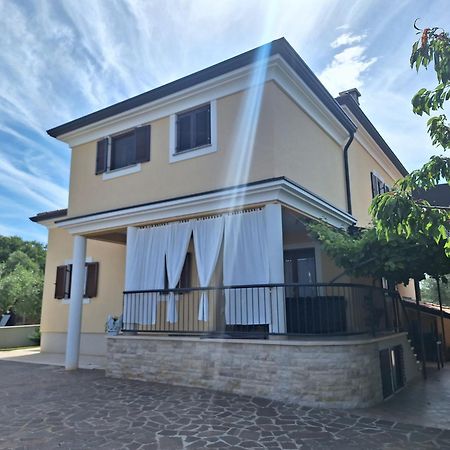 Apartmani Berber Babici Buitenkant foto