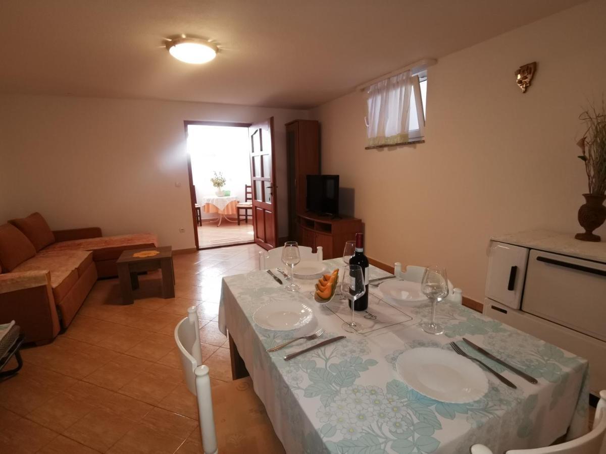 Apartmani Berber Babici Buitenkant foto
