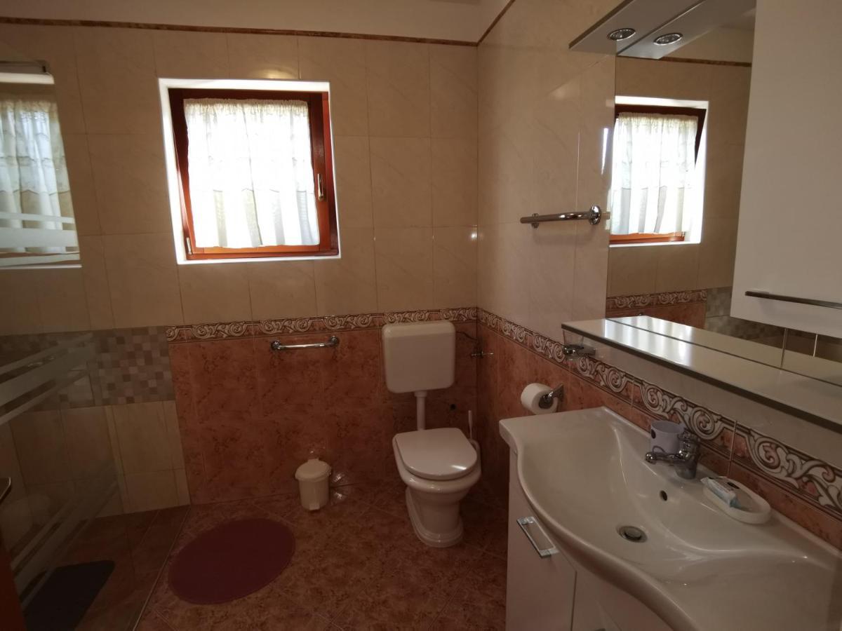 Apartmani Berber Babici Buitenkant foto