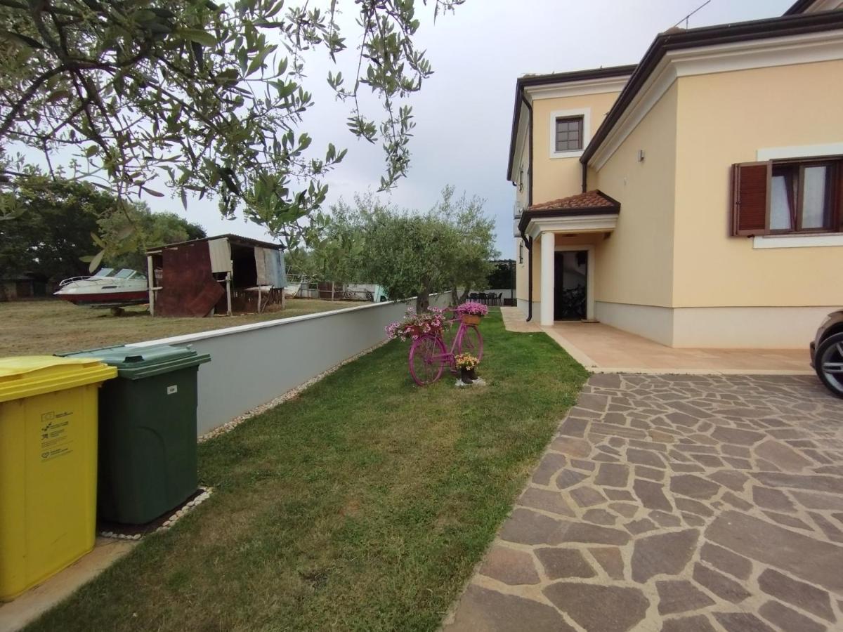 Apartmani Berber Babici Buitenkant foto