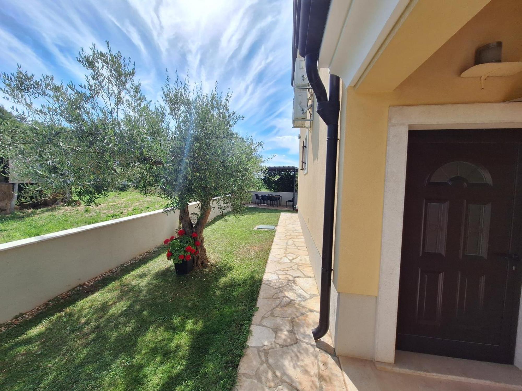 Apartmani Berber Babici Buitenkant foto