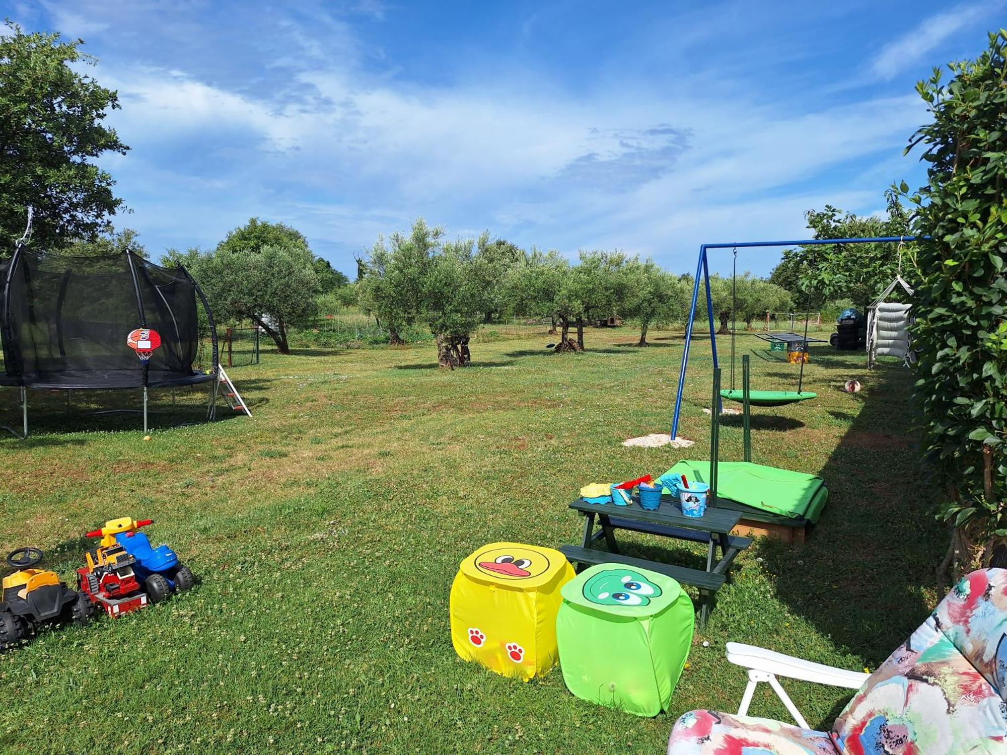 Apartmani Berber Babici Buitenkant foto